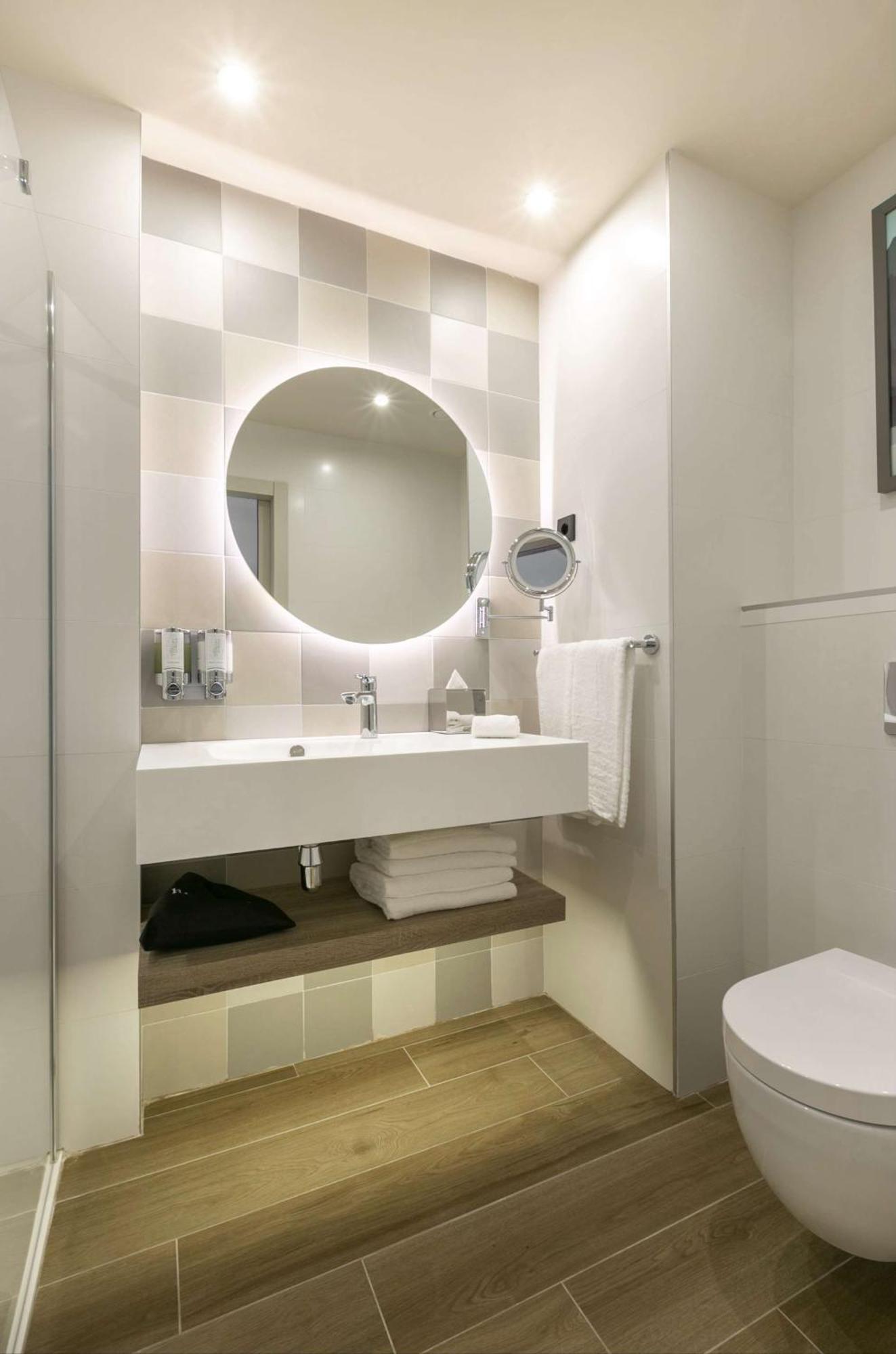 Hampton By Hilton Alcobendas Madrid Extérieur photo