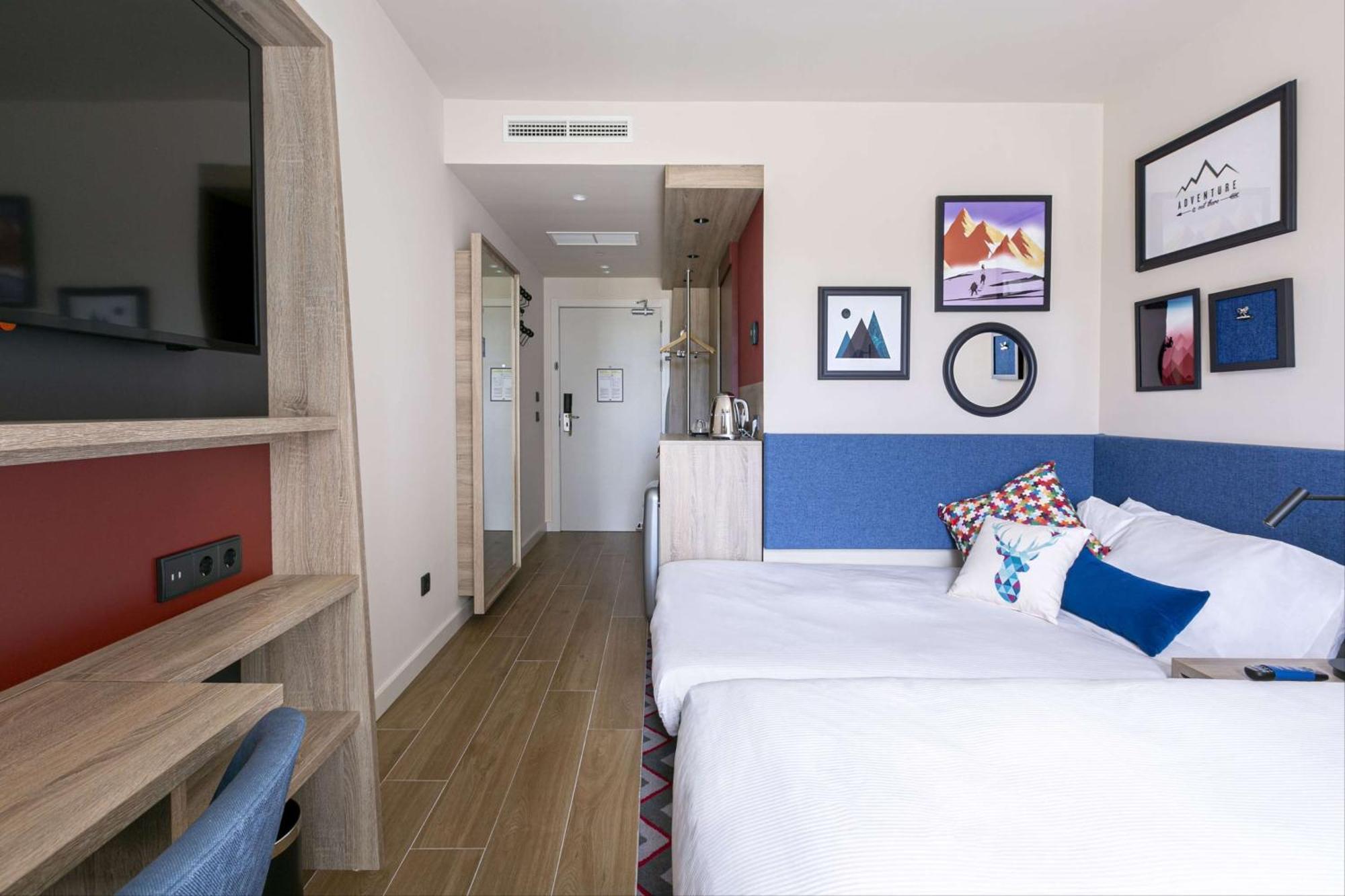 Hampton By Hilton Alcobendas Madrid Extérieur photo