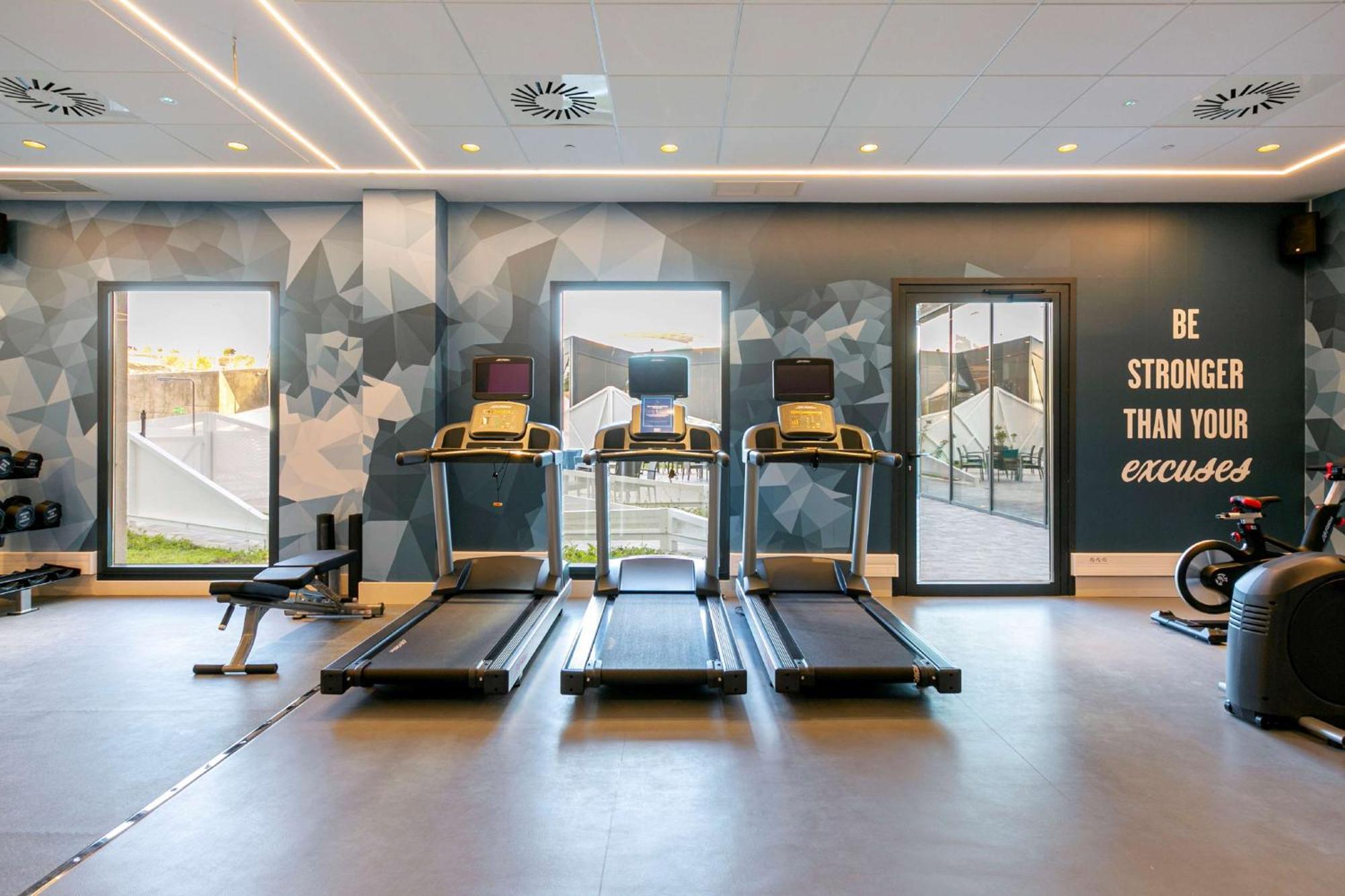 Hampton By Hilton Alcobendas Madrid Extérieur photo